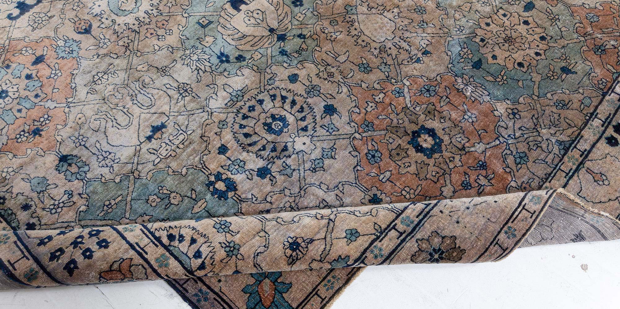ANTIQUE INDIAN RUG - Image 6